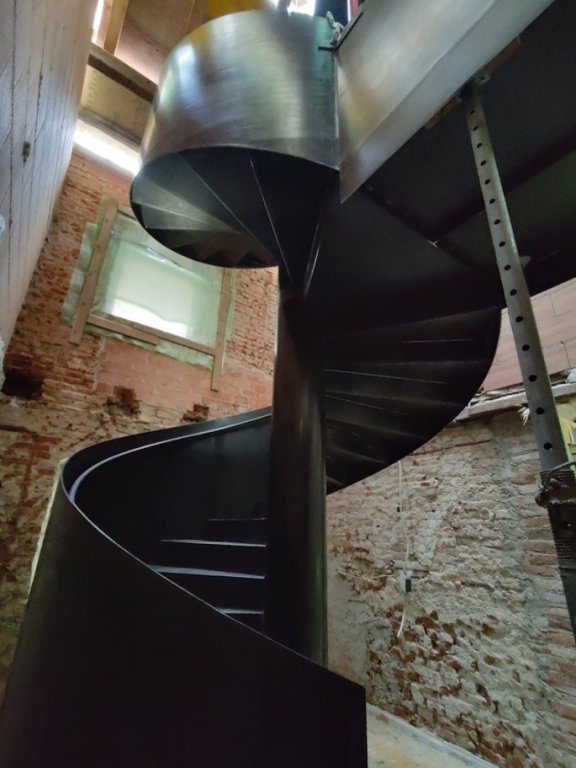 2023 - Denkmal - Stahlbau Wendeltreppe